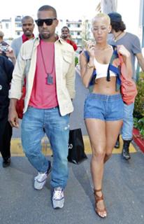 Amber Rose feet photo thumbnail
