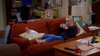 Anna Faris feet photo thumbnail