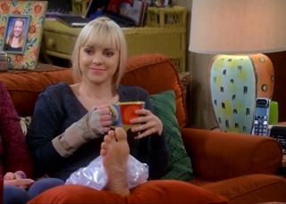 Anna Faris feet photo thumbnail