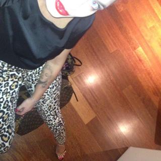 Helen Flanagan feet photo thumbnail