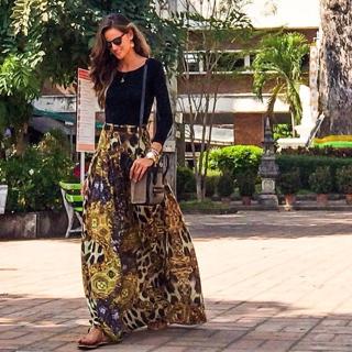 Izabel Goulart feet photo thumbnail