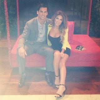 Jessie James Decker feet photo thumbnail