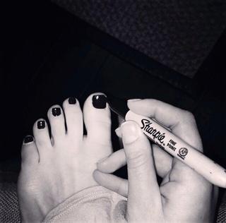 Katheryn Winnick feet photo thumbnail