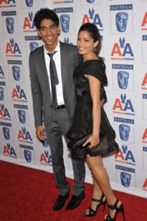 Freida Pinto feet photo thumbnail
