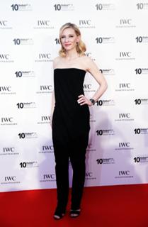 Cate Blanchett feet photo thumbnail