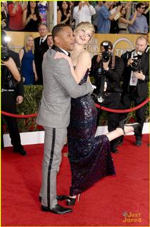 Jennifer Lawrence feet photo thumbnail