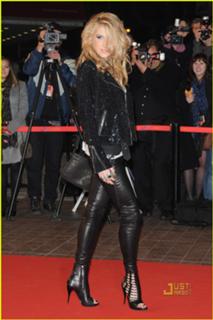 Kesha feet photo thumbnail