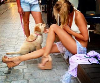 Kimberley Garner feet photo thumbnail