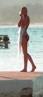 Kimberley Garner feet photo thumbnail