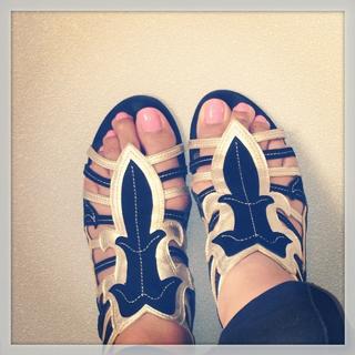 Dorra Zarrouk feet photo thumbnail