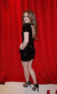 Isla Fisher feet photo thumbnail