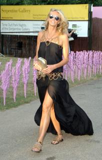 Elle Macpherson feet photo thumbnail