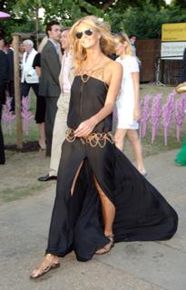 Elle Macpherson feet photo thumbnail