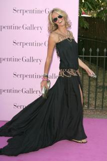 Elle Macpherson feet photo thumbnail