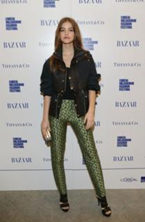 Barbara Palvin feet photo thumbnail