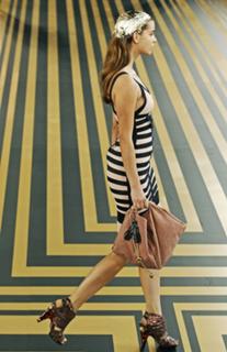 Barbara Palvin feet photo thumbnail