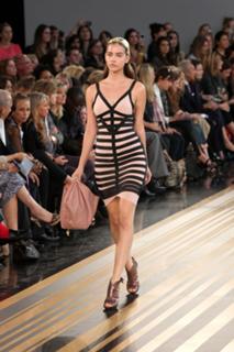 Barbara Palvin feet photo thumbnail
