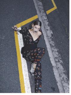 Barbara Palvin feet photo thumbnail