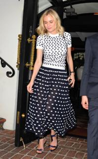 Diane Kruger feet photo thumbnail