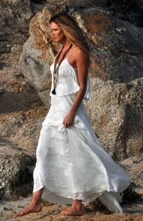 Elle Macpherson feet photo thumbnail