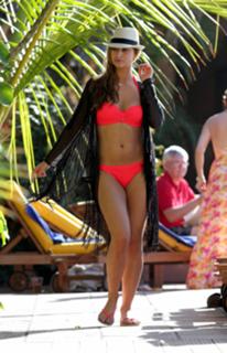 Ferne McCann feet photo thumbnail