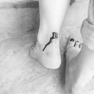 Mary Elizabeth Winstead feet photo thumbnail