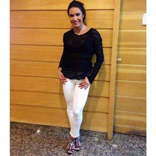 Gracyanne Barbosa feet photo thumbnail