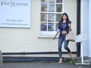 Jasmin Walia feet photo thumbnail