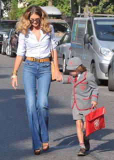Elle Macpherson feet photo thumbnail