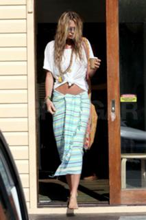 Elle Macpherson feet photo thumbnail