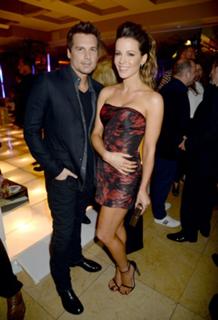 Kate Beckinsale feet photo thumbnail