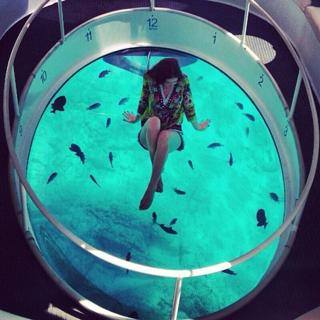 Marina Ruy Barbosa feet photo thumbnail
