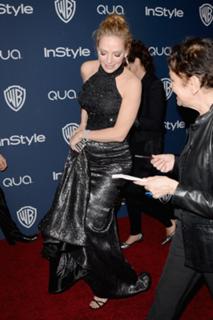 Uma Thurman feet photo thumbnail