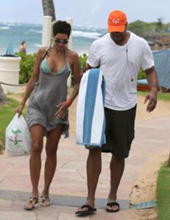Nicole Murphy feet photo thumbnail