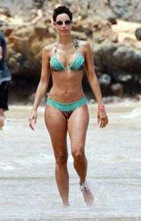Nicole Murphy feet photo thumbnail
