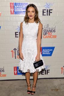 Jessica Alba feet photo thumbnail