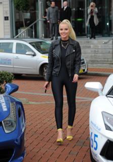 Helen Flanagan feet photo thumbnail