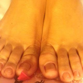 Franciely Freduzeski feet photo thumbnail
