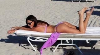 Claudia Romani feet photo thumbnail