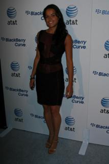 Michelle Rodriguez feet photo thumbnail
