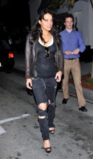 Michelle Rodriguez feet photo thumbnail