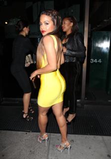 Christina Milian feet photo thumbnail
