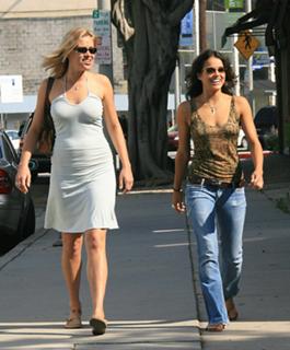 Michelle Rodriguez feet photo thumbnail