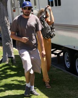Kate Hudson feet photo thumbnail