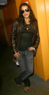 Michelle Rodriguez feet photo thumbnail