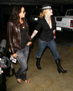 Michelle Rodriguez feet photo thumbnail