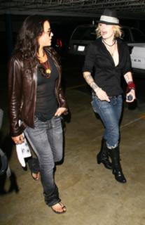 Michelle Rodriguez feet photo thumbnail