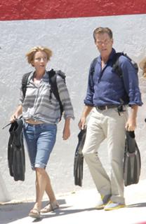 Emma Thompson feet photo thumbnail