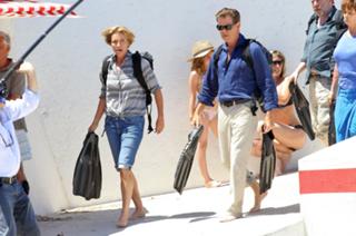 Emma Thompson feet photo thumbnail