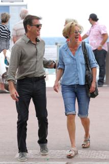 Emma Thompson feet photo thumbnail